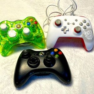 X Box 360 controllers bundle